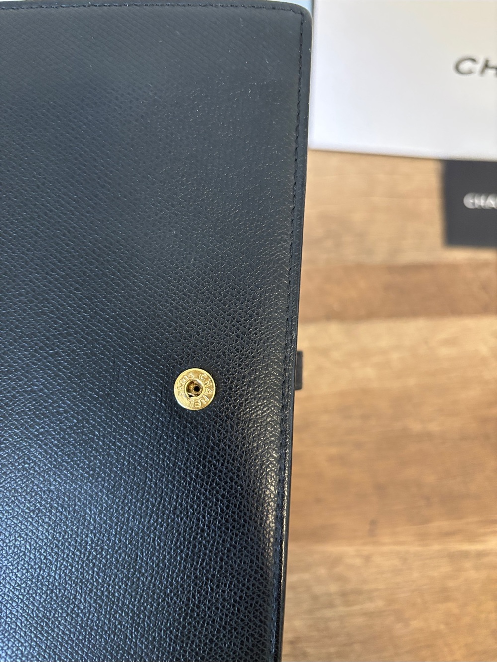 CHANEL Black Continental Wallet with Gold CC Snap - Picture 6 of 15